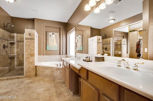 15405 18 Ave, Phoenix AZ 85015-3840 exterior