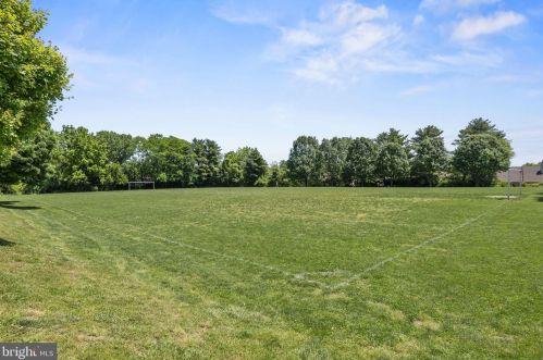 11133 Cedarwood Dr, Rockville MD 20852-3415 exterior