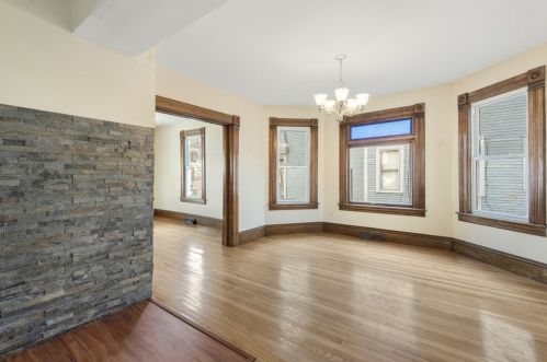 54 Crystal Ave, Springfield MA 01108-1722 exterior