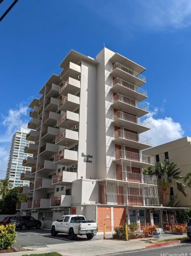 236 Liliuokalani Ave, Honolulu HI  96815-3539 exterior