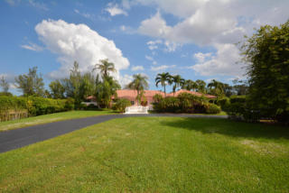 22900 Ponderosa Dr, Boca Raton FL  33428-5538 exterior