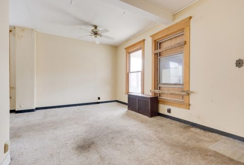 4755 Lotus Ave, Chicago IL 60641-4815 exterior