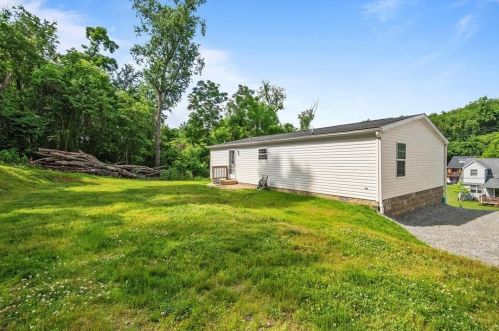 3828 Eliza St, Pittsburgh PA 15122-2033 exterior