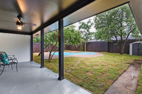 11032 Carissa Dr, Dallas TX  75218-1366 exterior