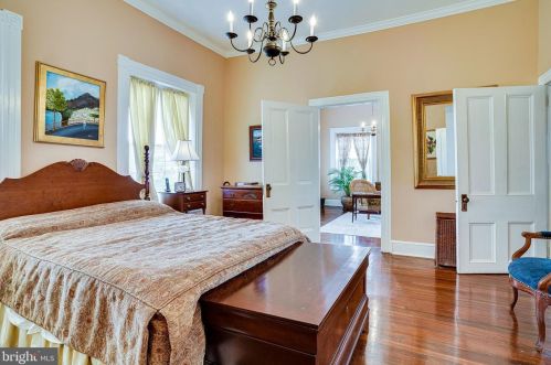 126 Fairfax St, Alexandria VA 22314-3331 exterior