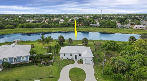 518 Aster Rd, Fort Pierce FL  34953-2903 exterior