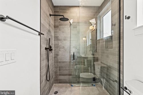 4315 Boone St, Philadelphia PA 19128-5003 exterior