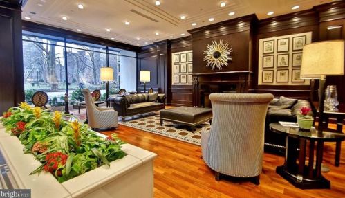 219 18th St, Philadelphia PA 19103-6141 exterior