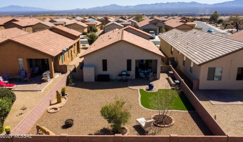 589 Rugged Cyn Dr, Green Valley AZ 85614-6188 exterior