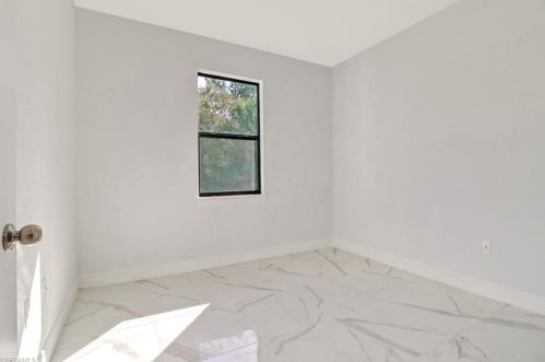 2923 27 Ave, Naples FL 34116-7607 exterior