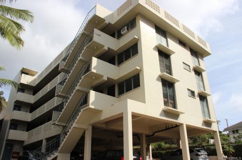 409 Iolani Ave, Honolulu HI  96813-1850 exterior