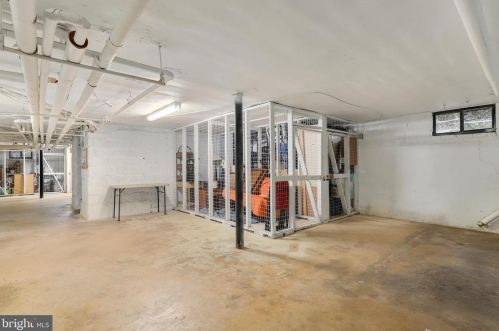 6600 Boulevard Vw, Alexandria VA  22307-6656 exterior