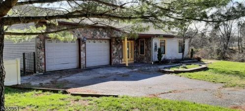 657 Case Rd, Branchburg, NJ 08853-4171