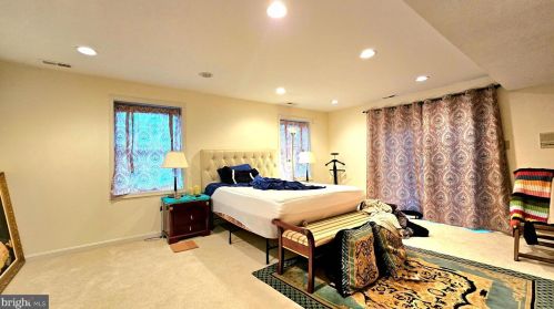 17815 Fraley Farm Rd, Rockville MD 20855-1664 exterior