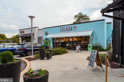 7623 Coddle Hbr Ln, Rockville MD 20854-3253 exterior