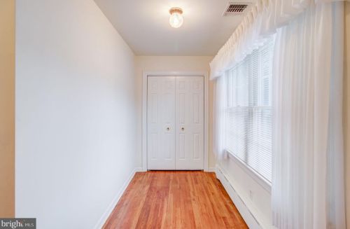 10 Clearview Ave, Trenton NJ 08619-1217 exterior