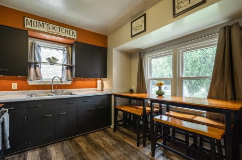 214 80th St, Milwaukee WI  53214-1419 exterior