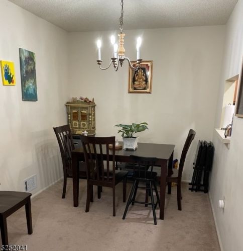 27 Kite Ct, Trenton NJ  08648-2638 exterior