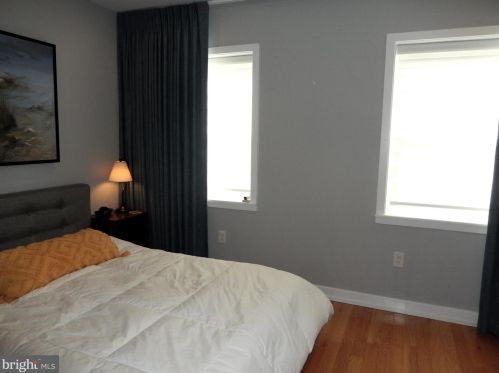 2423 Iseminger St, Philadelphia PA  19148-3517 exterior