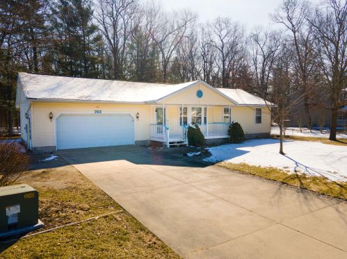 362 Densmore St, Meskegon, MI 49442-1511
