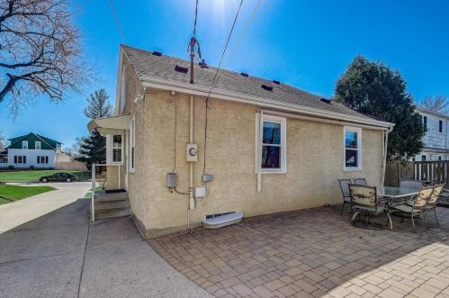 689 Cottage Ave, Saint Paul MN 55117-4103 exterior