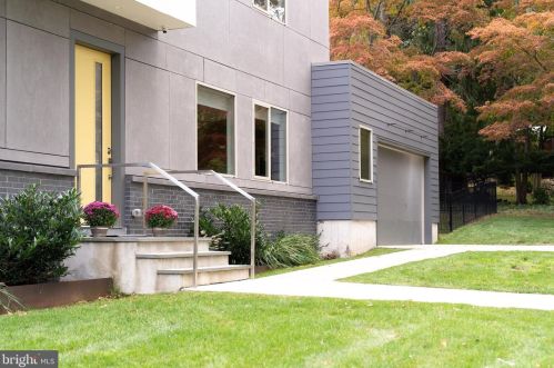 19 Cadwalader Dr, Trenton, NJ 08618-0033