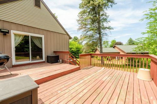 10867 Ridgewood Trl, Berrien Springs MI 49103-9724 exterior