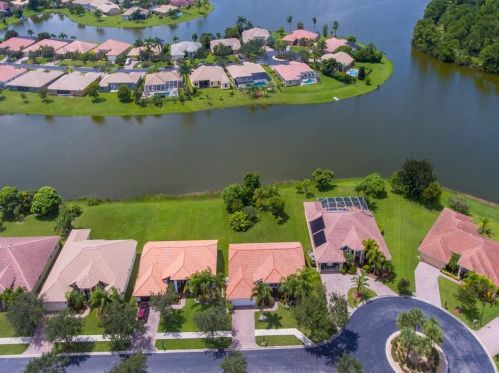 269 Egret Lndg, Fort Pierce FL 34953-8229 exterior