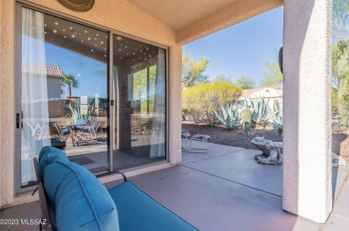 2651 Falcon View Dr, Tucson AZ  85713-4383 exterior