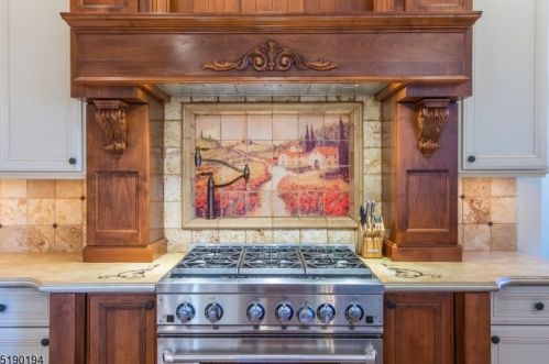 752 Ridge Road Ter, Kinnelon NJ  07405-2132 exterior