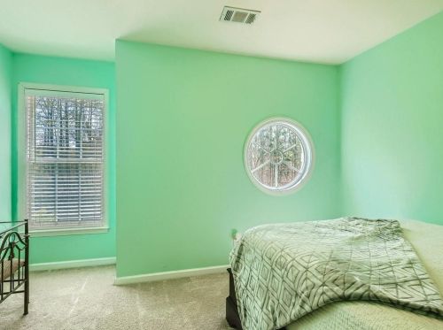 2579 Bridlewood Ln, Atlanta GA exterior