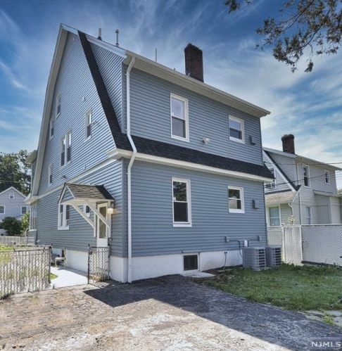 34 Enfield Ave, Montclair NJ 07042-3118 exterior