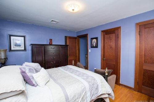 388 Elm St, Wallingford CT 06492-3231 exterior