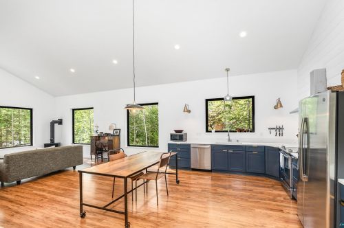 811 Mellwood Ave, Duluth MN 55804-1718 exterior