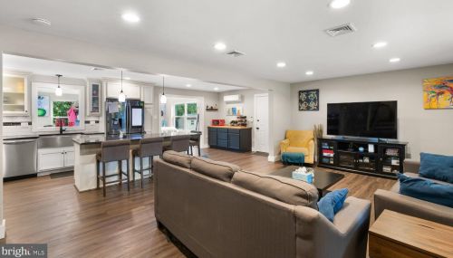 1826 Northbrook Dr, Lancaster PA 17601-5026 exterior