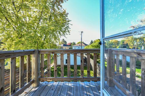 6417 Locust St, Milwaukee WI 53212-2444 exterior