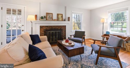 251 Primrose Ave, Lancaster PA  17601-3820 exterior