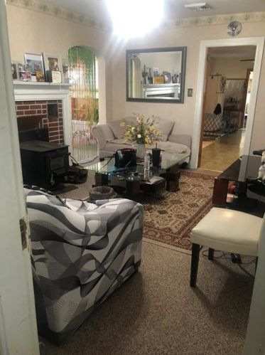 341 Ballou St, Woonsocket RI 02895-5107 exterior