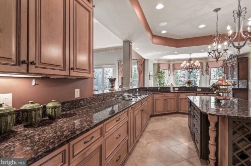 11300 Glen Rd, Rockville MD 20854-1849 exterior