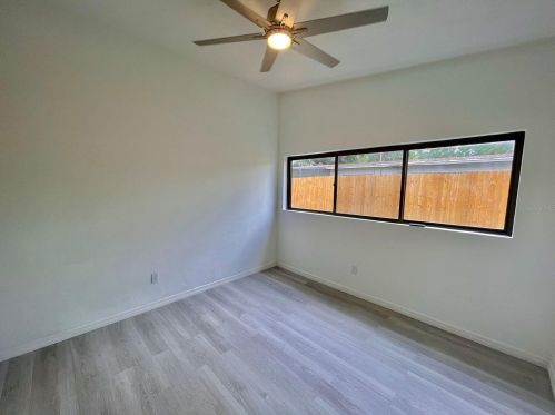 527 Broxburn Ave, Tampa FL  33617-7823 exterior