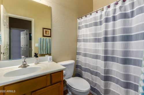 111 Roadrunner Dr, Chandler AZ 85286-3923 exterior