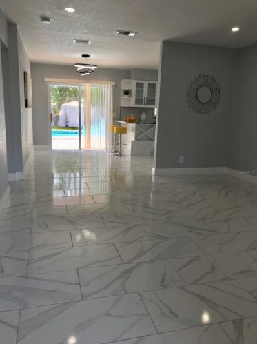 6430 Larmon St, Tampa FL  33634-5018 exterior