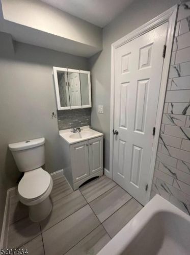 43 Vincent St, Newark NJ  07105-4407 exterior