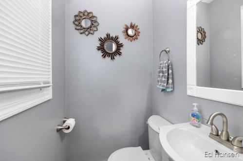 1701 Blanchard St, Wyoming MI 49519-3317 exterior