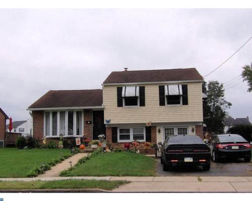 4700 Chandler Dr, Chester, PA 19015-1633