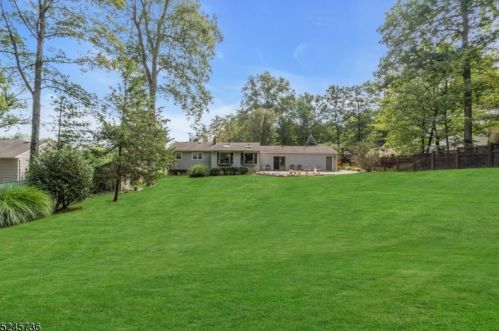 1395 Croyden Rd, Bridgewater NJ 08807-1310 exterior