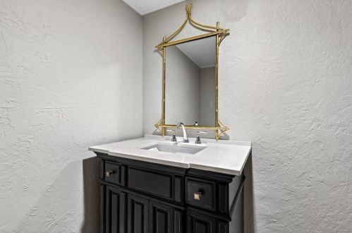 965 Grn St Cir, Gainesville GA 30501-2204 exterior