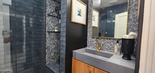 1919 Claremont St, Phoenix AZ  85016-1603 exterior