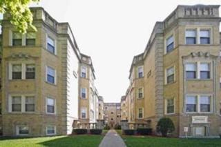 6415 Richmond St, Chicago IL  60645-4258 exterior