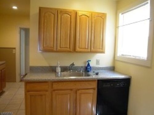 29 Brookfield Rd, Montclair NJ  07043-1301 exterior